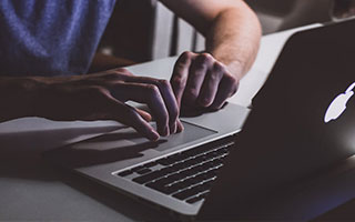 以下是详细的操作步骤